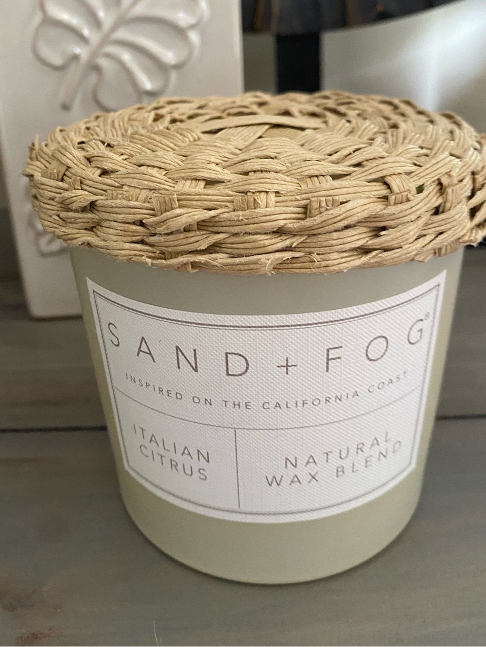 Sand + Fog Italian Citrus Candle with Woven Lid 3 wick 595.35 gr/21 oz